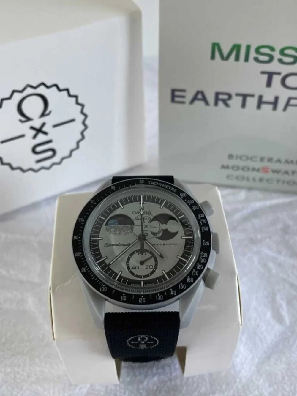 NWOT Omega x Swatch Mission to Earthphase Moonshine Moon Full Watch Grey Black